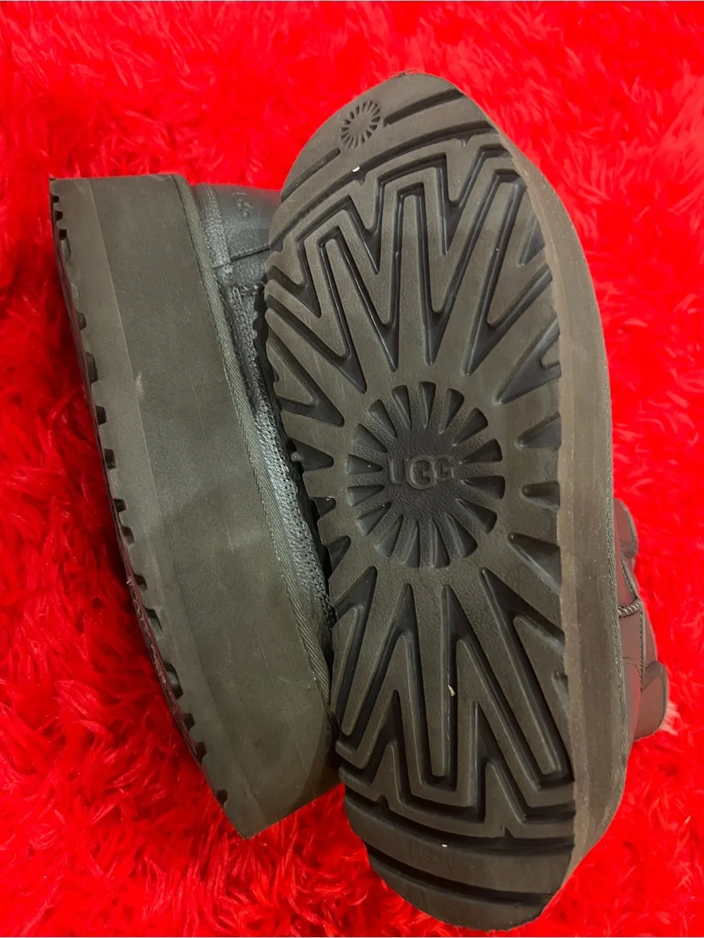 UGG Dark Green Leather Platform Chelsea Boots Size 8